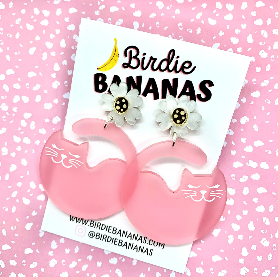Curvy Cat Earrings - Raspberry Pink