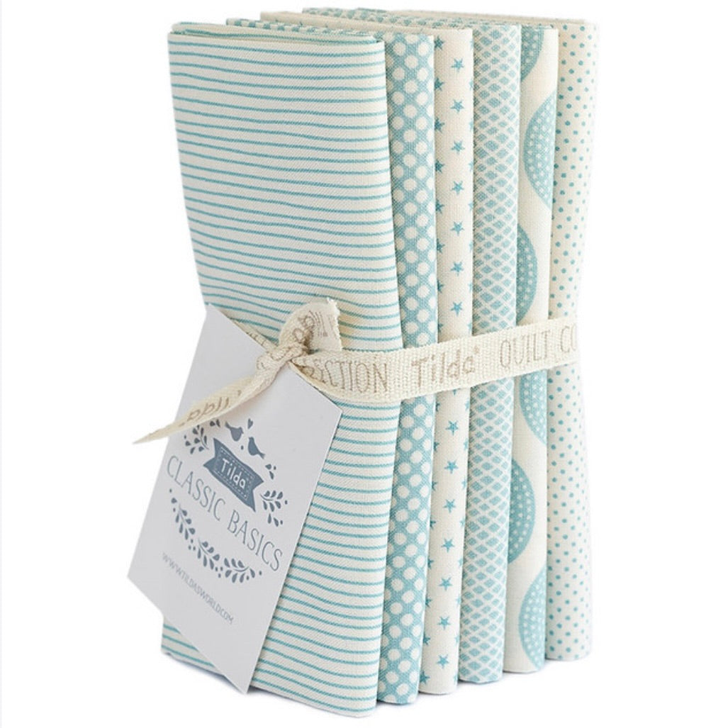 Tilda Basic Classics Fat Quarters - Light Blue