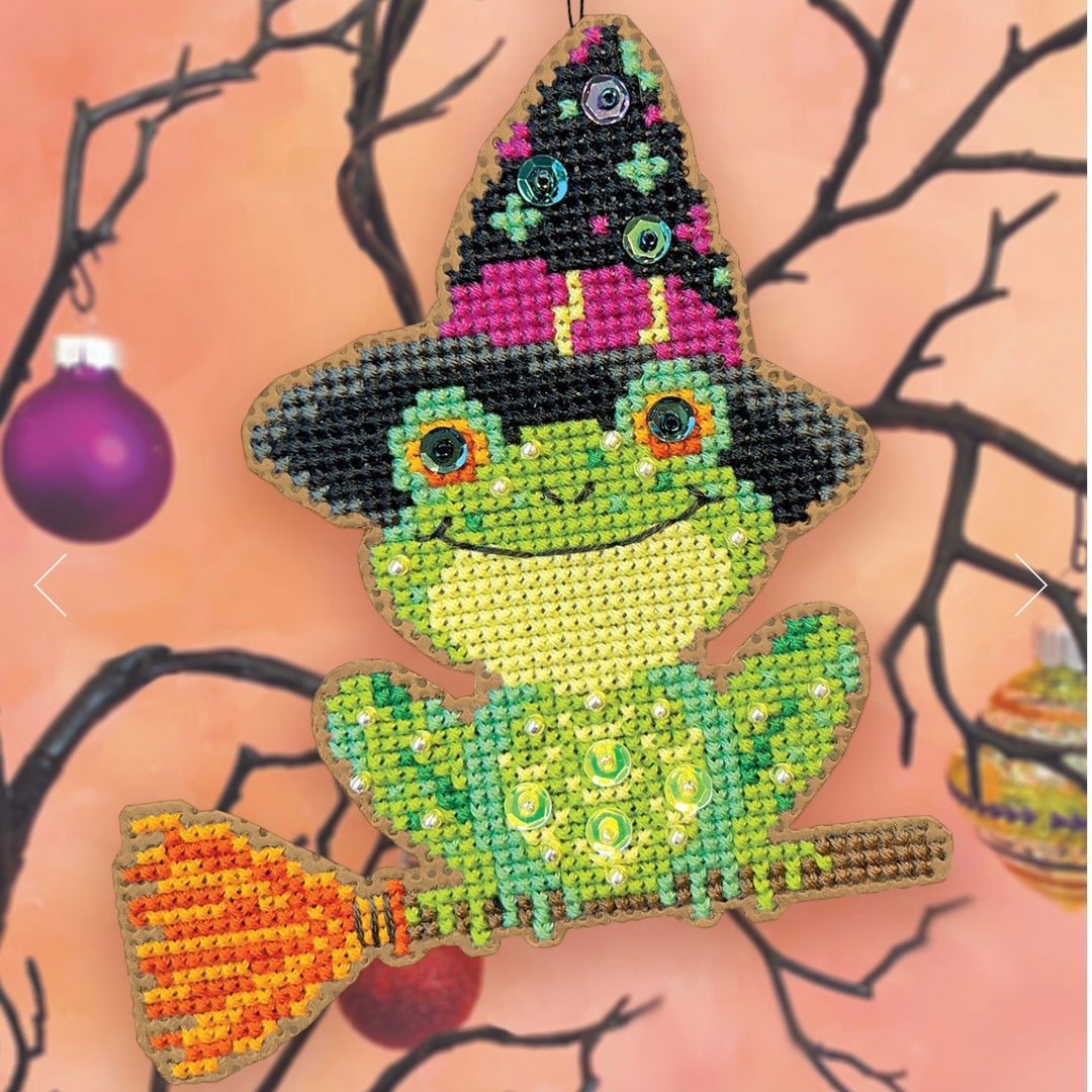 Hoppy Halloween Cross Stitch Kit