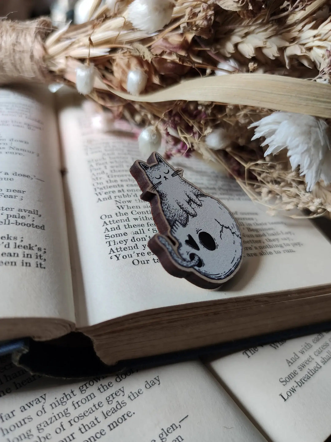 Skull Cat Wooden Pin