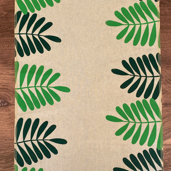 Green Leaves Table Runner