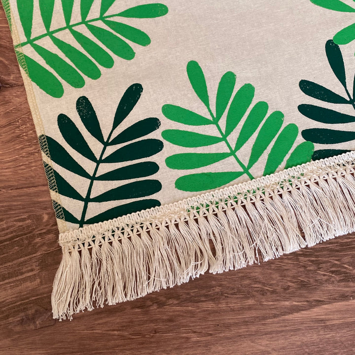 Green Leaves Table Runner