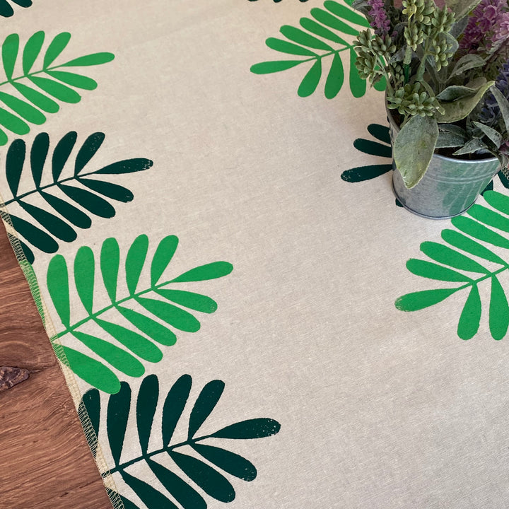 Green Leaves Table Runner