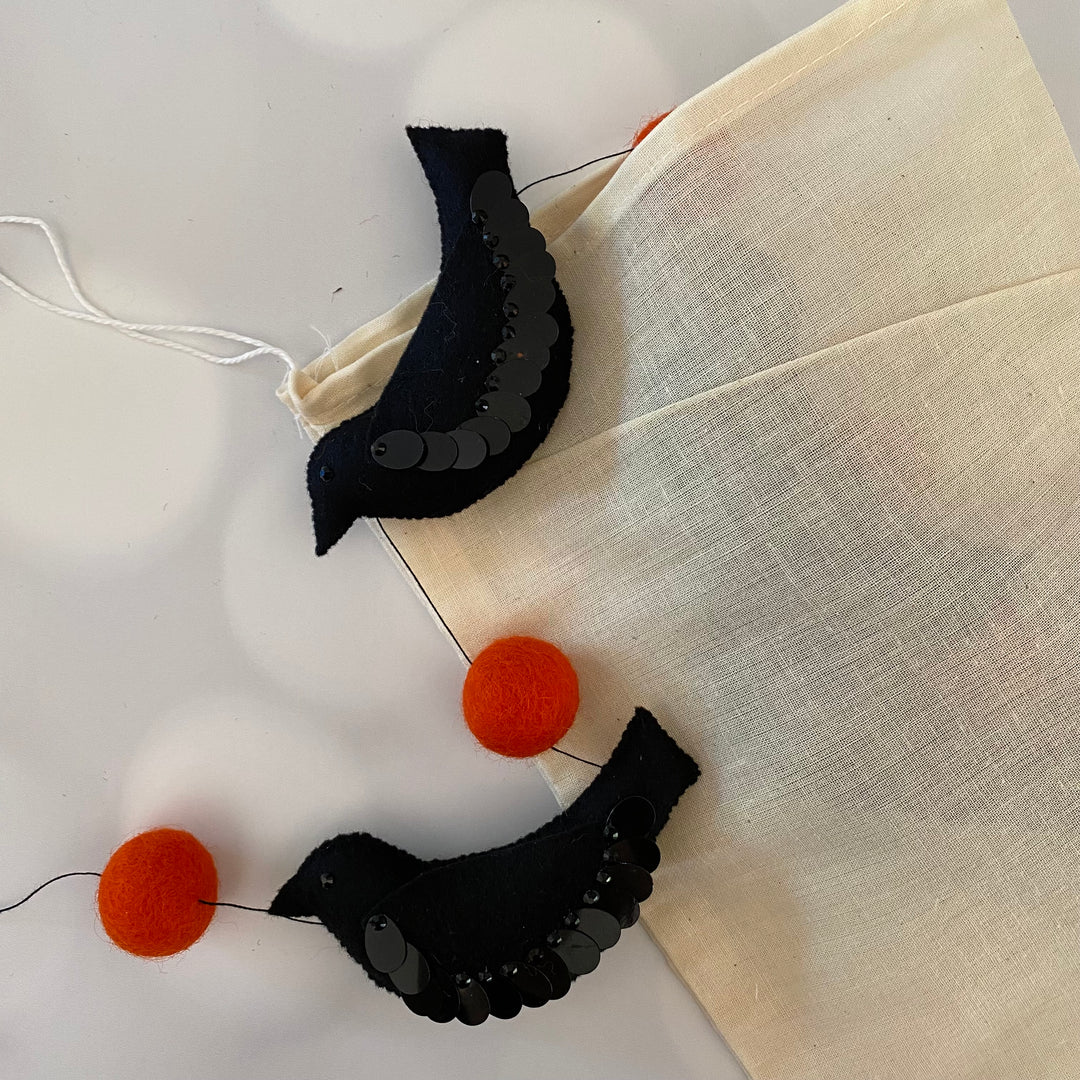 Crow Garland