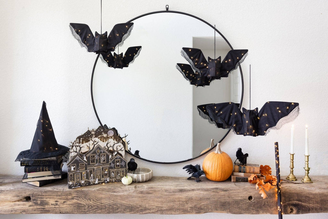 HAL1306 - Hanging Light up Fabric Bat Set