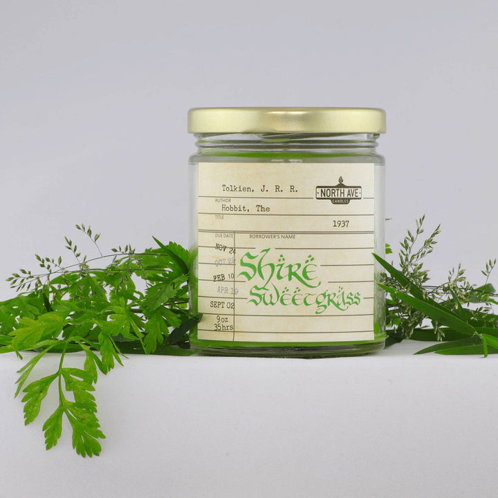 Book Candle / The Hobbit / bookstore sidelines / book gift