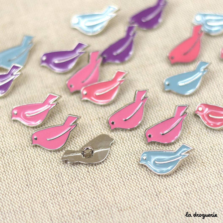 Enamelled Piou-Piou Button 25 x 12 mm