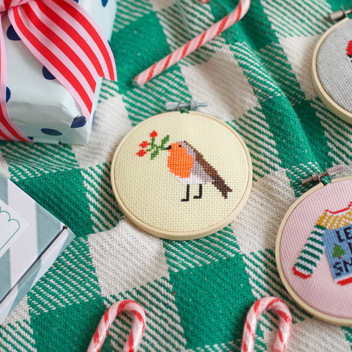 Robin & Berry Cross Stitch Kit