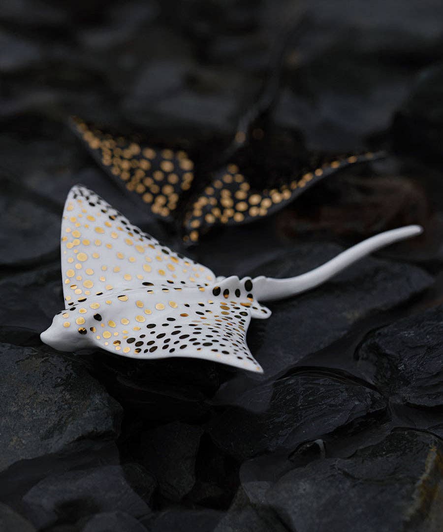 YIHE Ceramic Brooches "Batoids"
