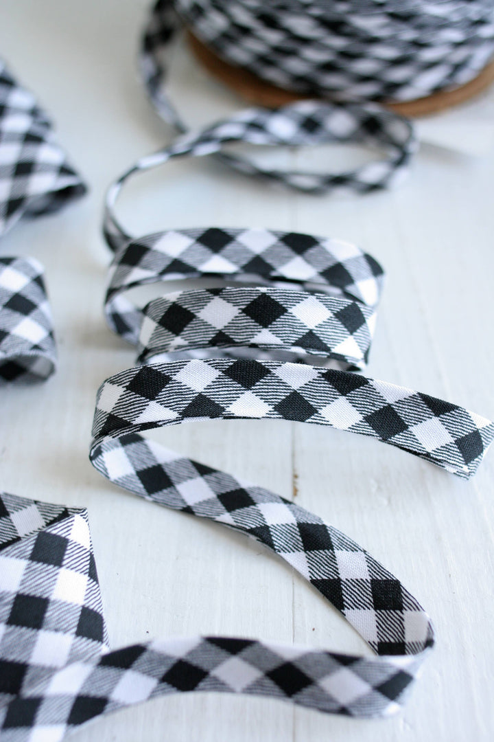 1/2" Double Fold Bias Binding - Black Gingham