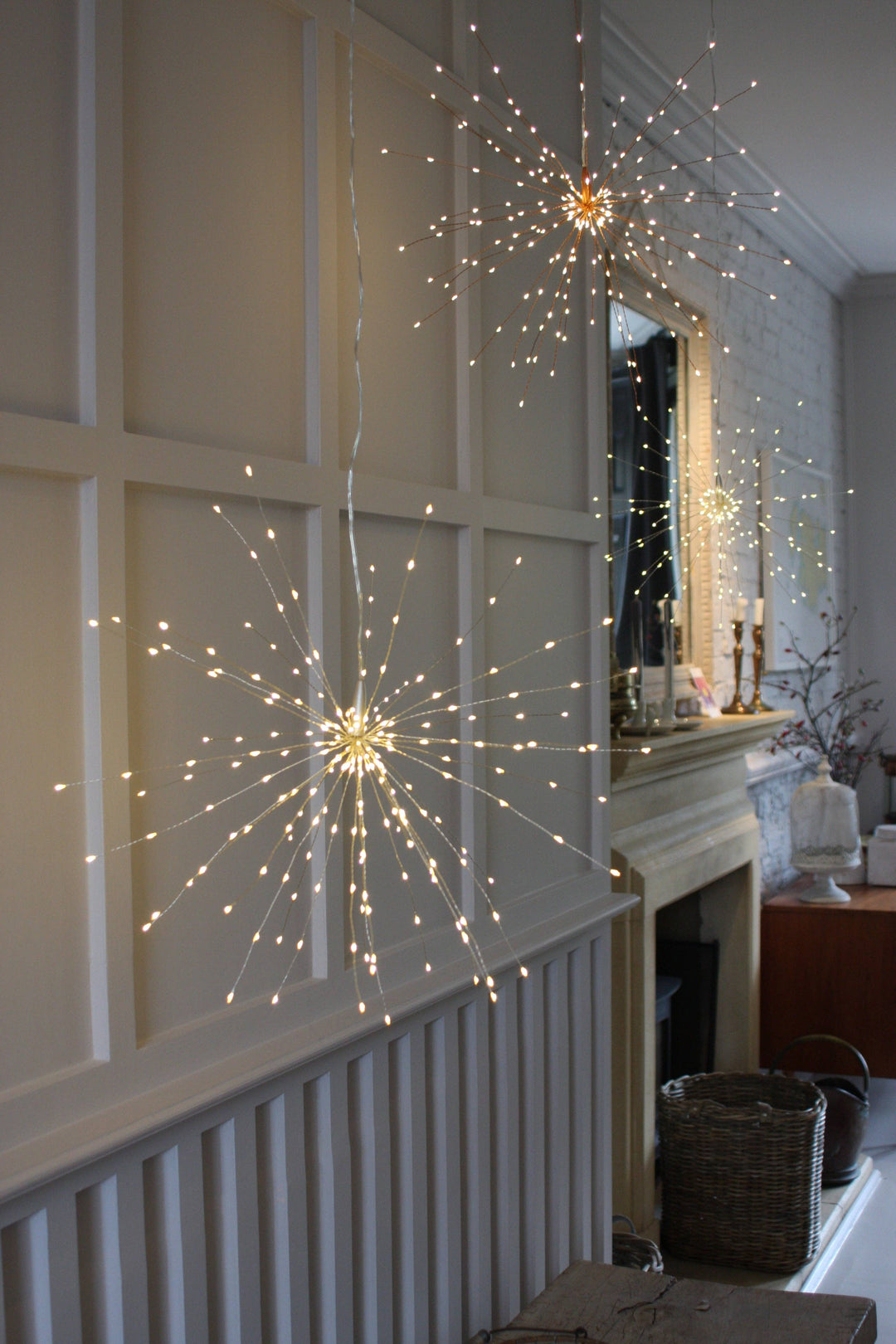 Hanging Starburst - 20" Plug In