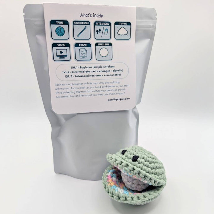 Clara Clam Sensory Friendly Crochet Kit – Level 2
