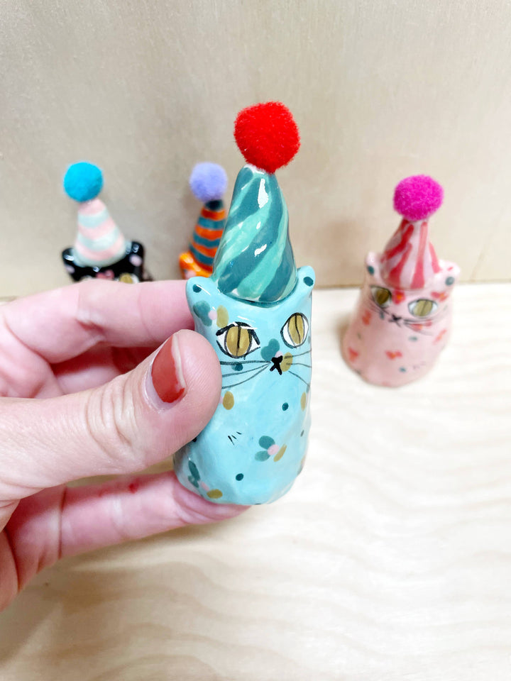 Party Minis! Mini Party Cats in Party Hats.