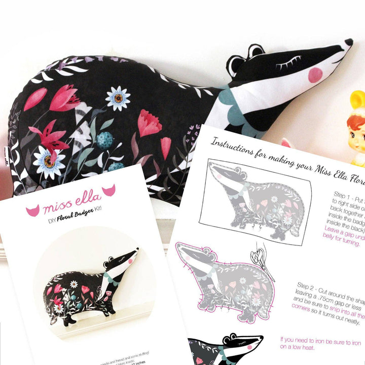Floral Badger DIY Kit