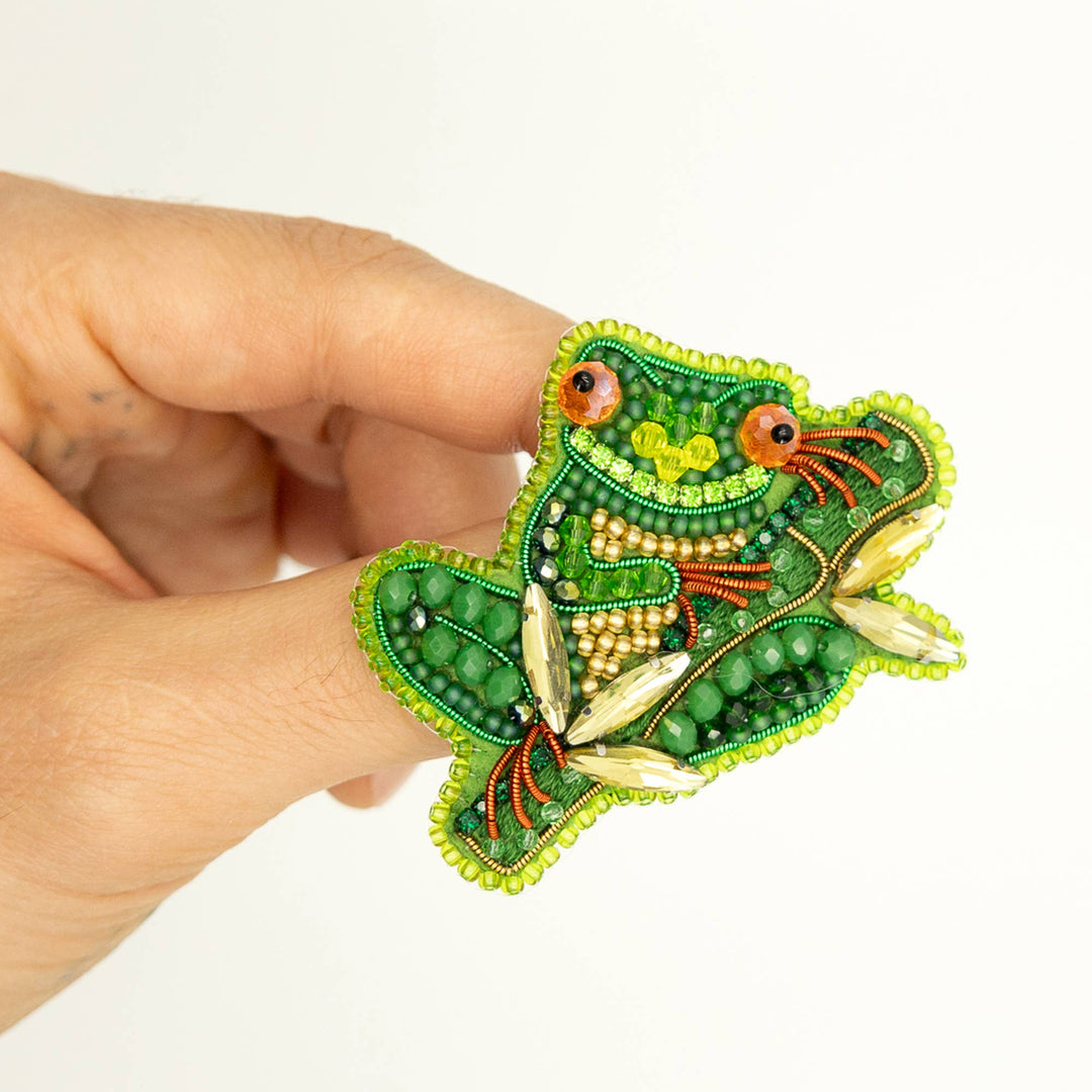 Bead Embroidery Kit: DIY Frog Brooch, Jewelry Making
