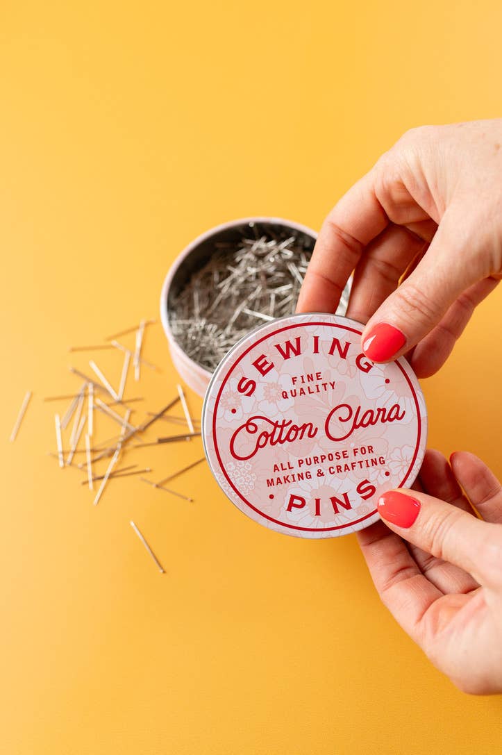 Retro Floral Sewing Pin Tin