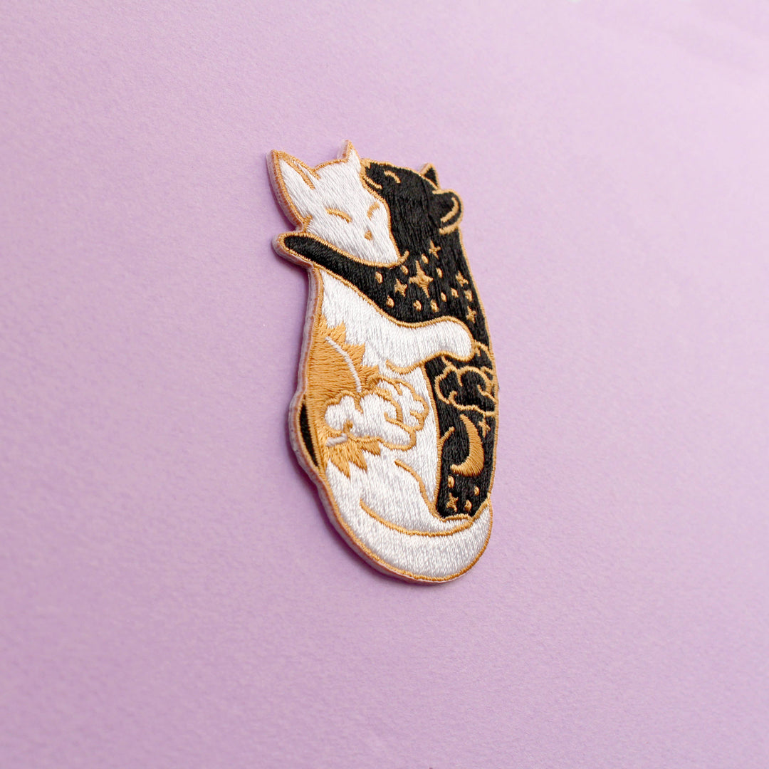Day &amp; Night Hugging Cats Iron-on Patch