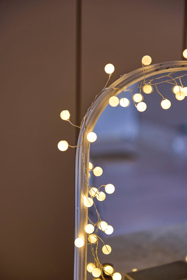 Snowberry Lights - Plug In