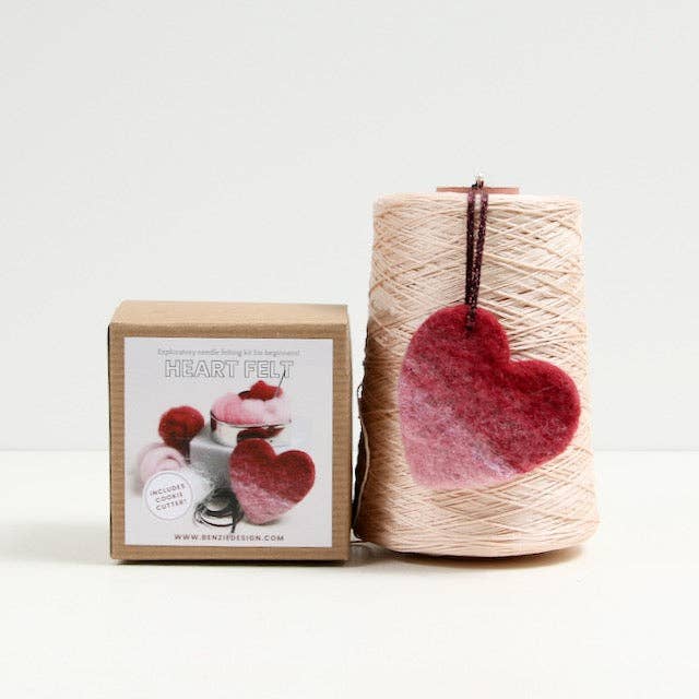 Heart Beginner Needle Felting Kit