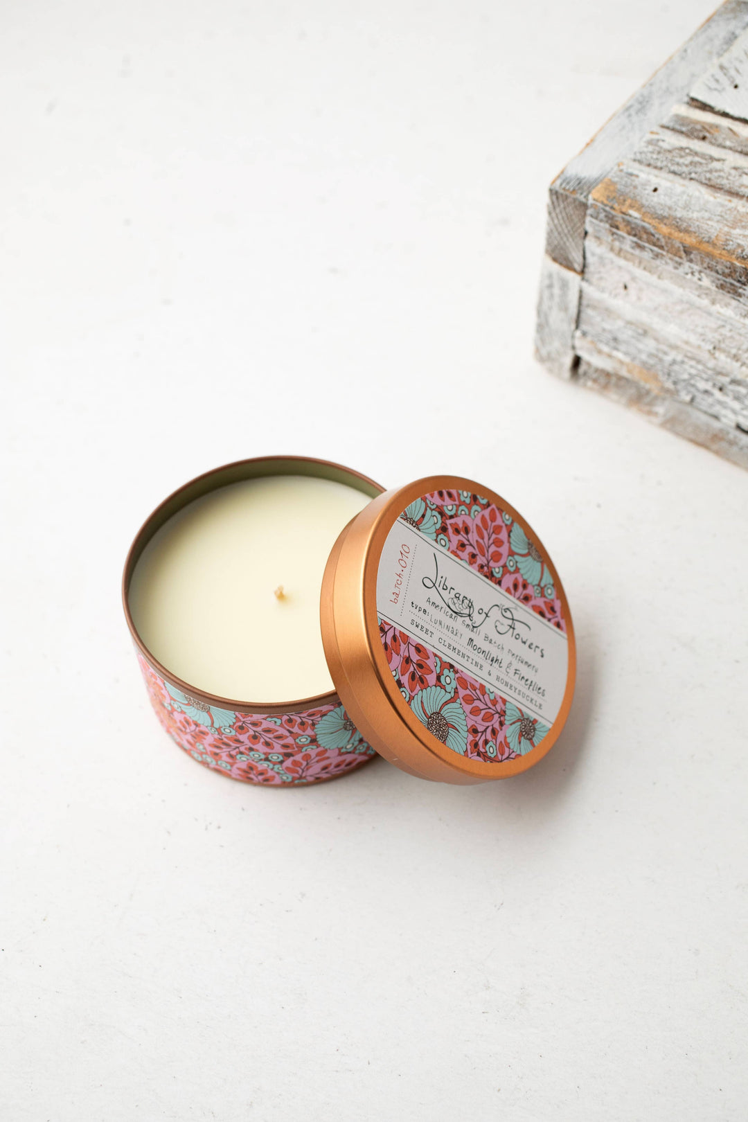 BLUE FLOWERS & PINK LEAVES CANDLE