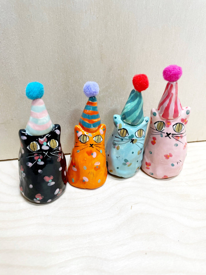 Party Minis! Mini Party Cats in Party Hats.