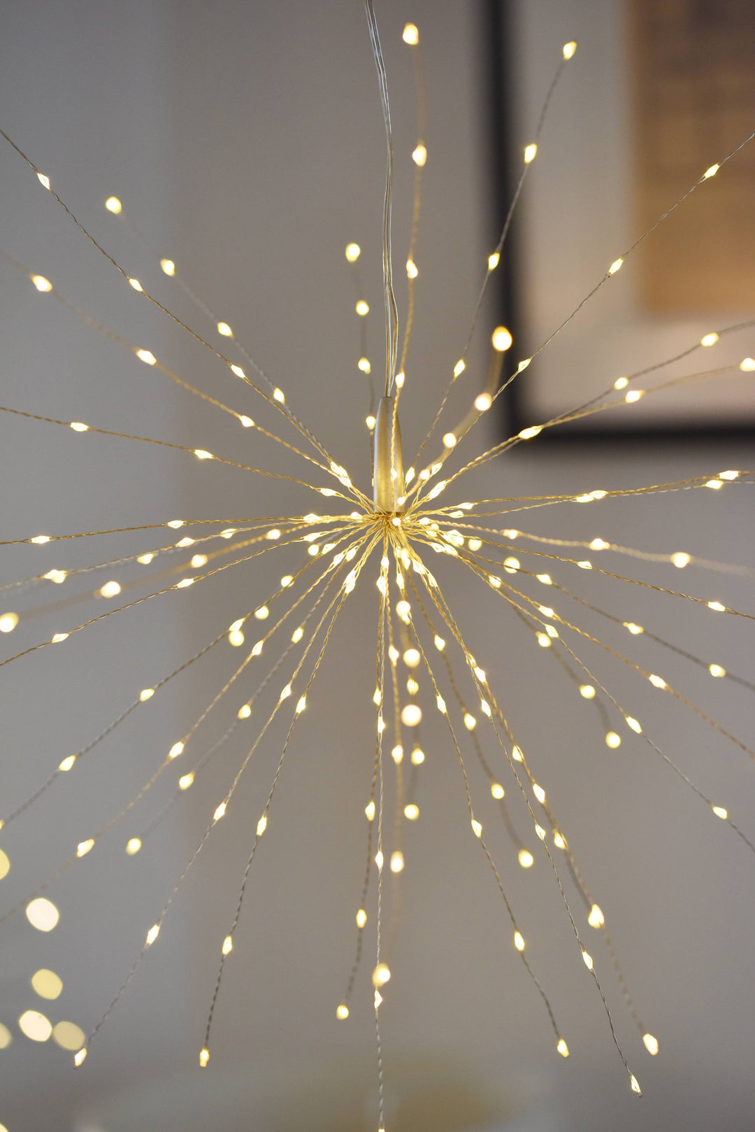 Hanging Starburst - 20" Plug In