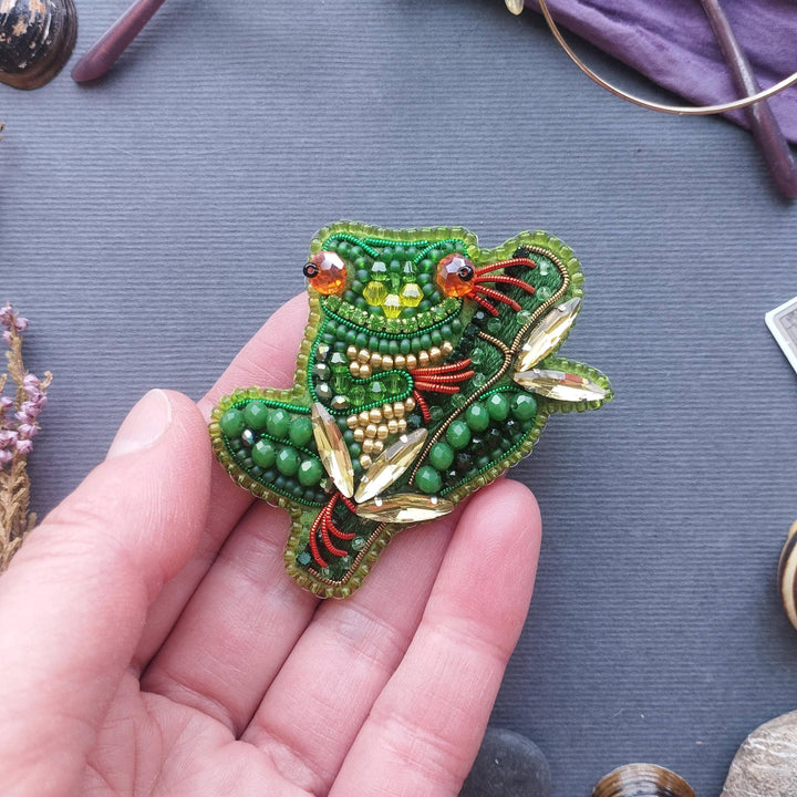 Bead Embroidery Kit: DIY Frog Brooch, Jewelry Making
