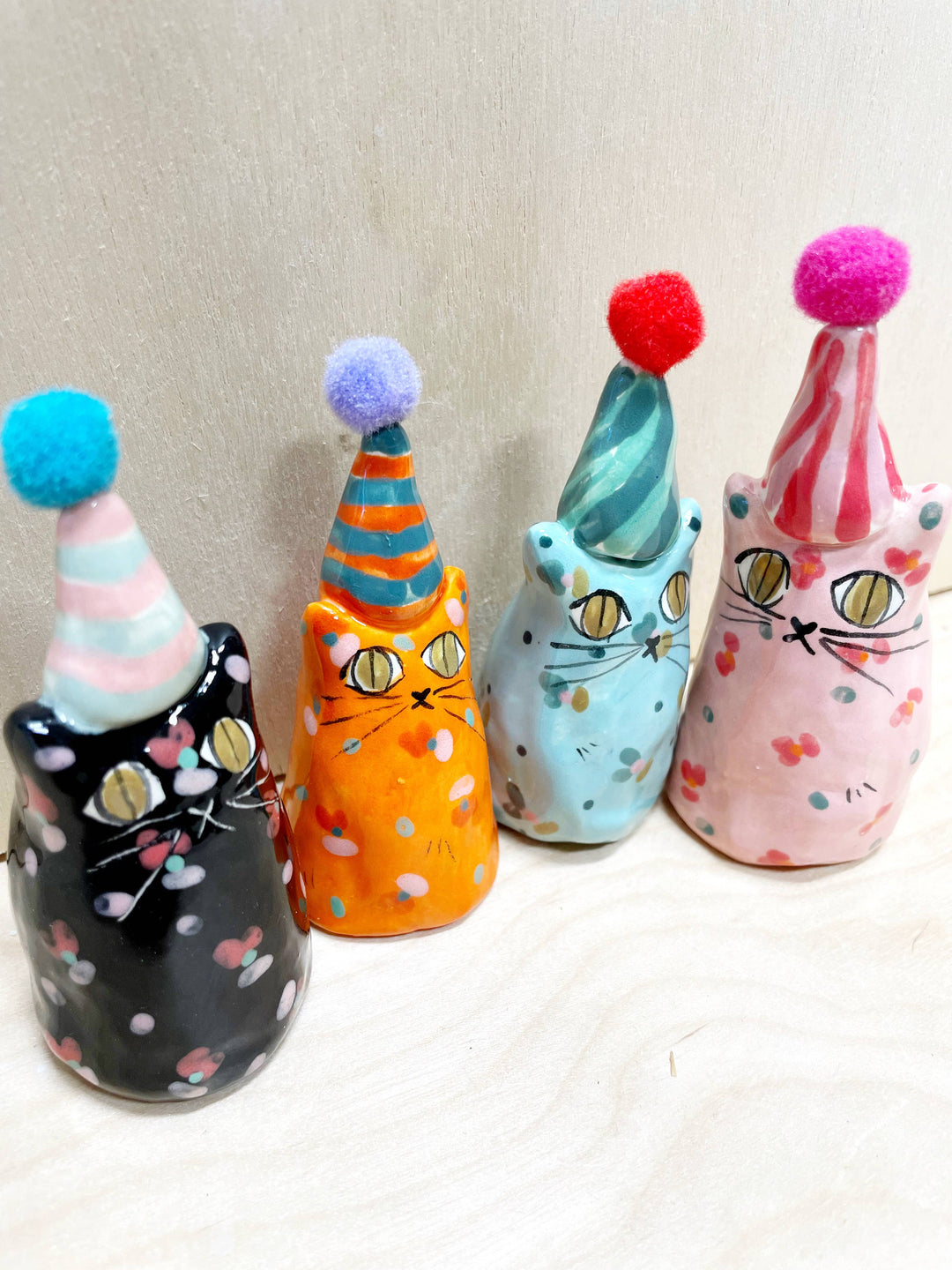 Party Minis! Mini Party Cats in Party Hats.