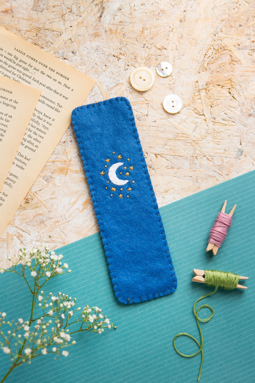 Hare Bookmark Felt Craft Kit