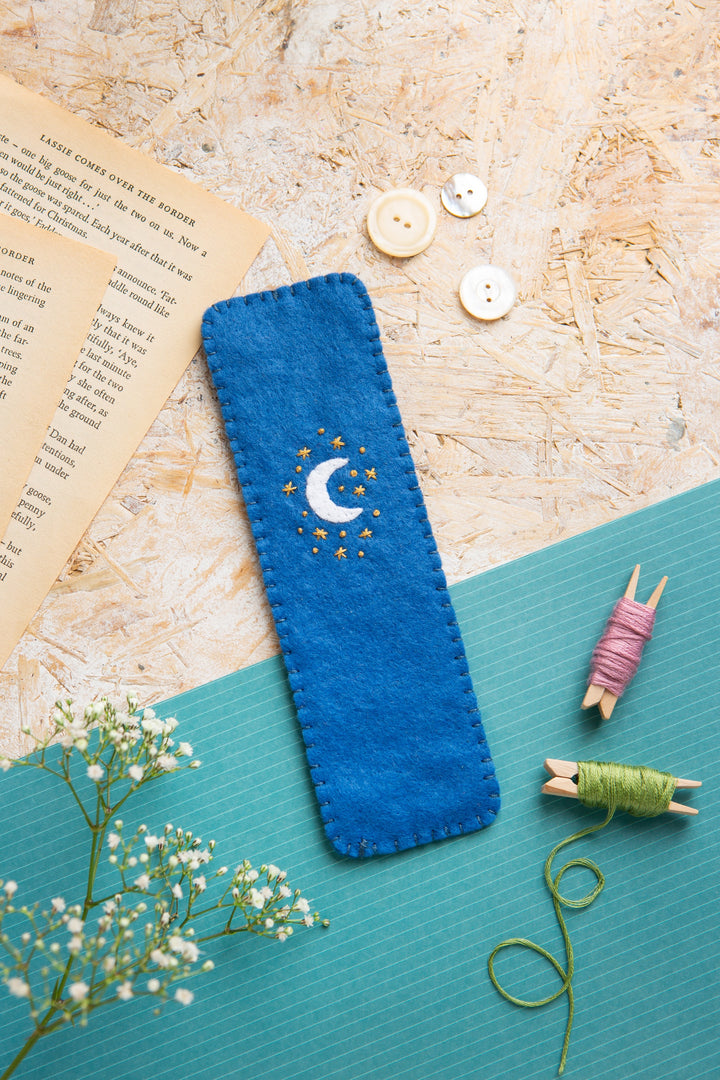 Hare Bookmark Felt Craft Kit