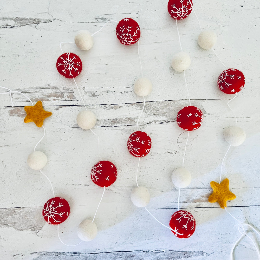 Felt Pom Pom Garland Class