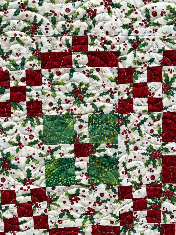 Burgoyne Surrounded Christmas Quilt