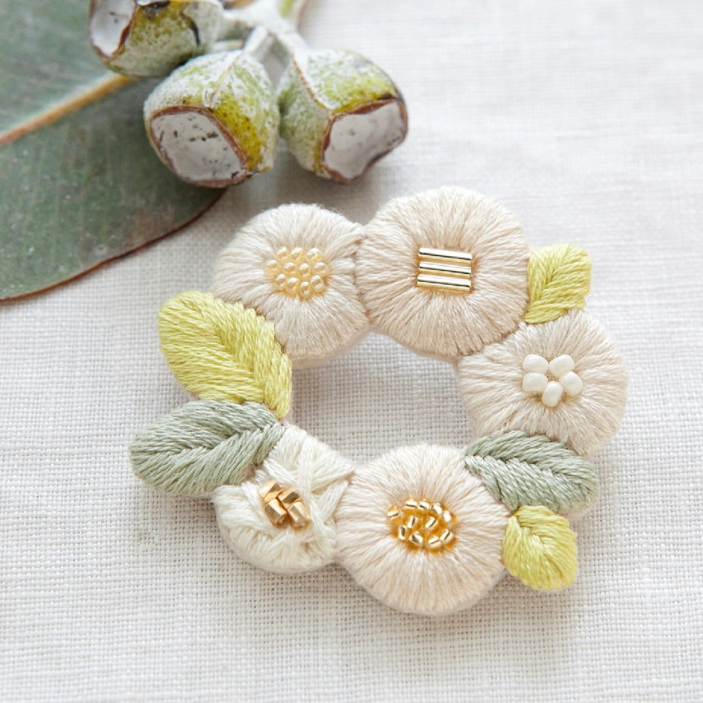 White Flower Wreath Brooch Kit