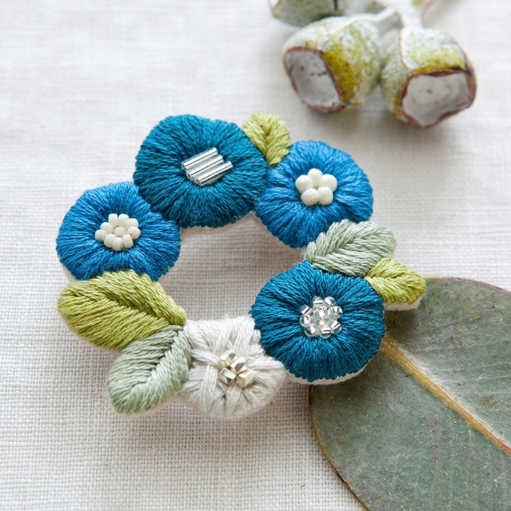 Blue Flower Wreath Brooch Kit