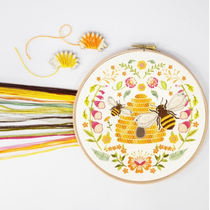 Folk Art Embroidery Kit - Bees