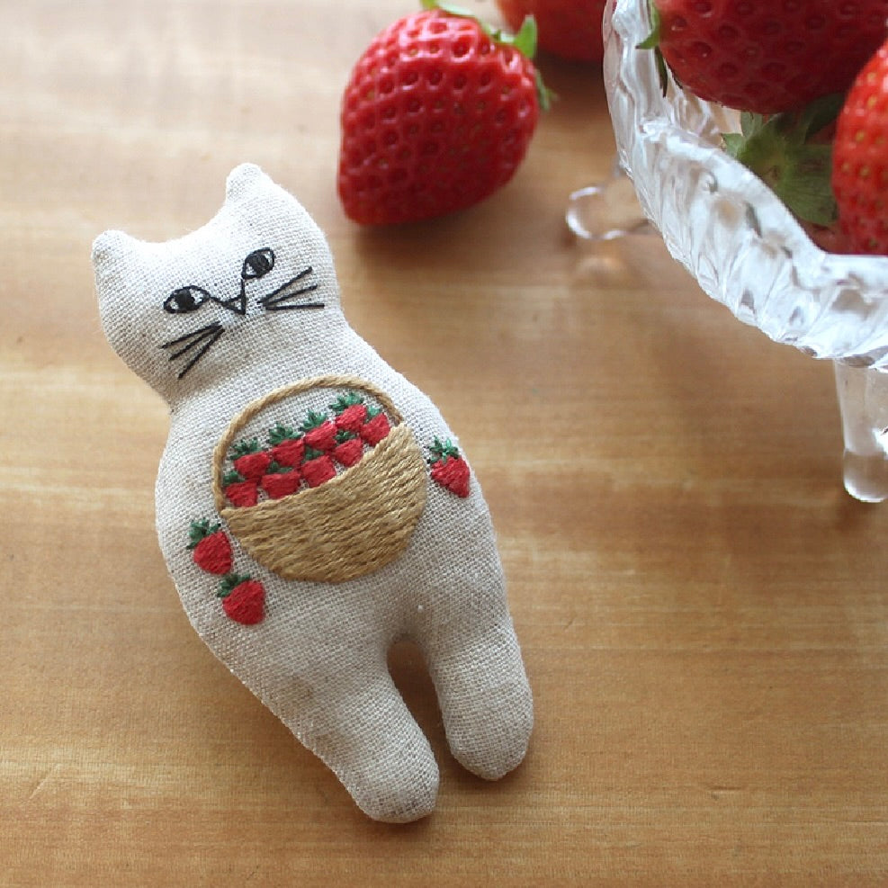 Nekogao Embroidery Kit - Strawberry Basket