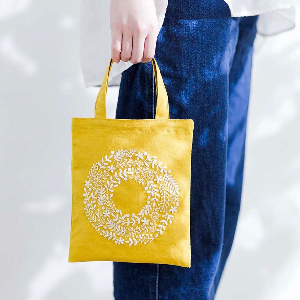 Mini Tote Bag Embroidery Kit - Sunny Wreath