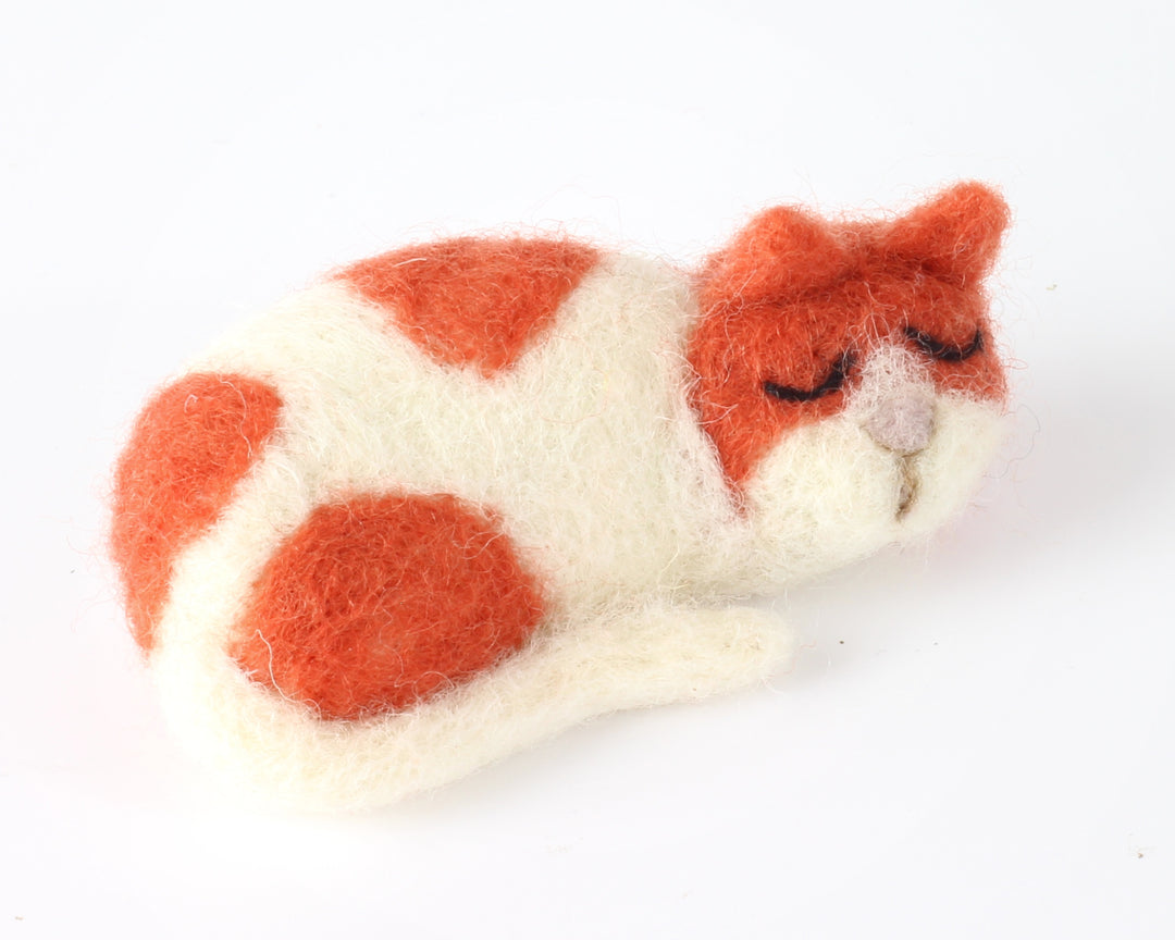 Cat Brooch Needle Felting Kit