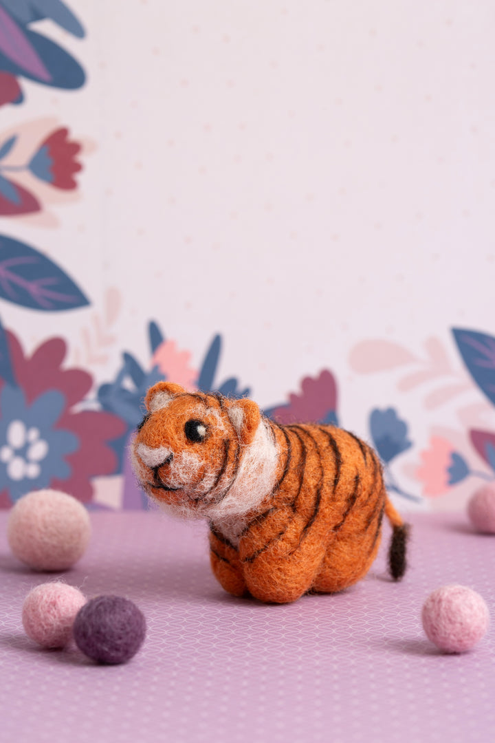 Tiger Mini Needle Felting Kit