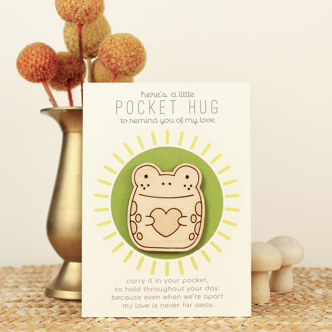 Frog Pocket Hug