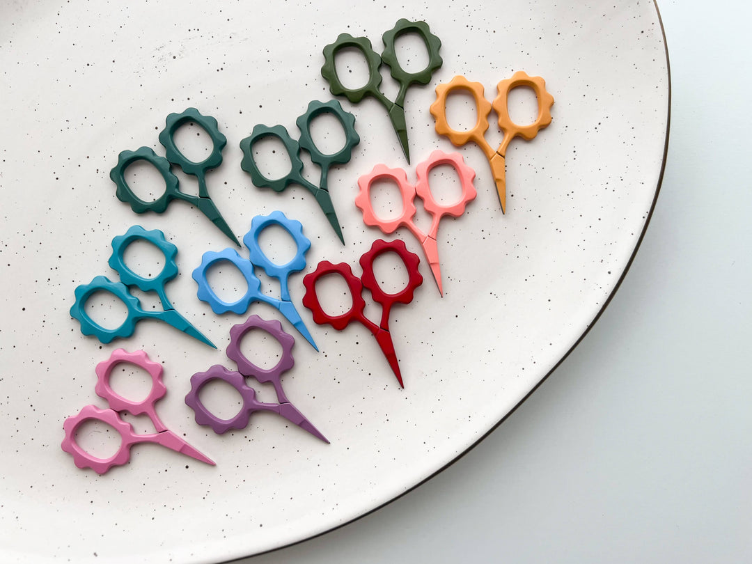 Mini Rainbow Flower Scissors