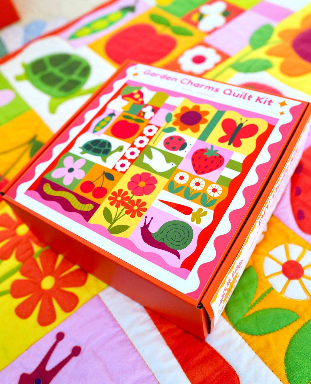 Garden Charms Quilt Kit - Pink/ Green