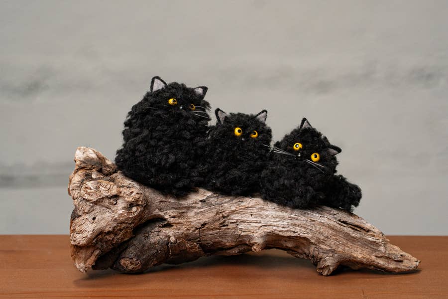 Black Cat Pom Pom Kit
