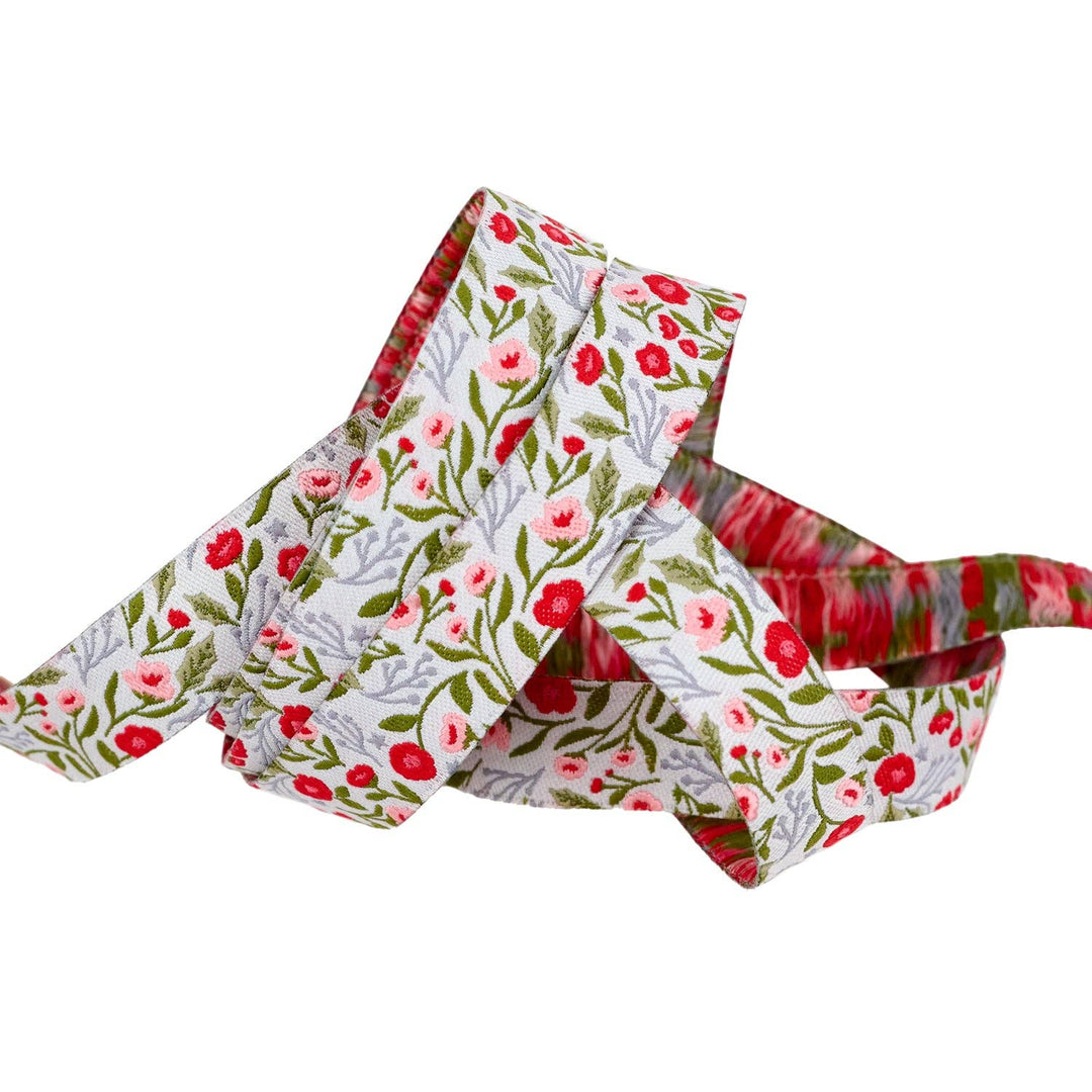 Christmas Posies in Winter - 5/8" Wide