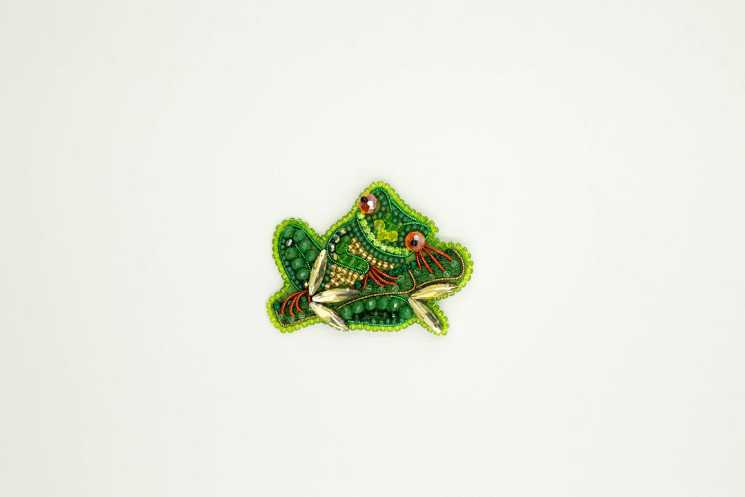 Bead Embroidery Kit: DIY Frog Brooch, Jewelry Making