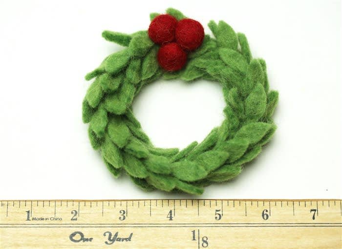 Christmas Felt Mini Mistletoe Wreath