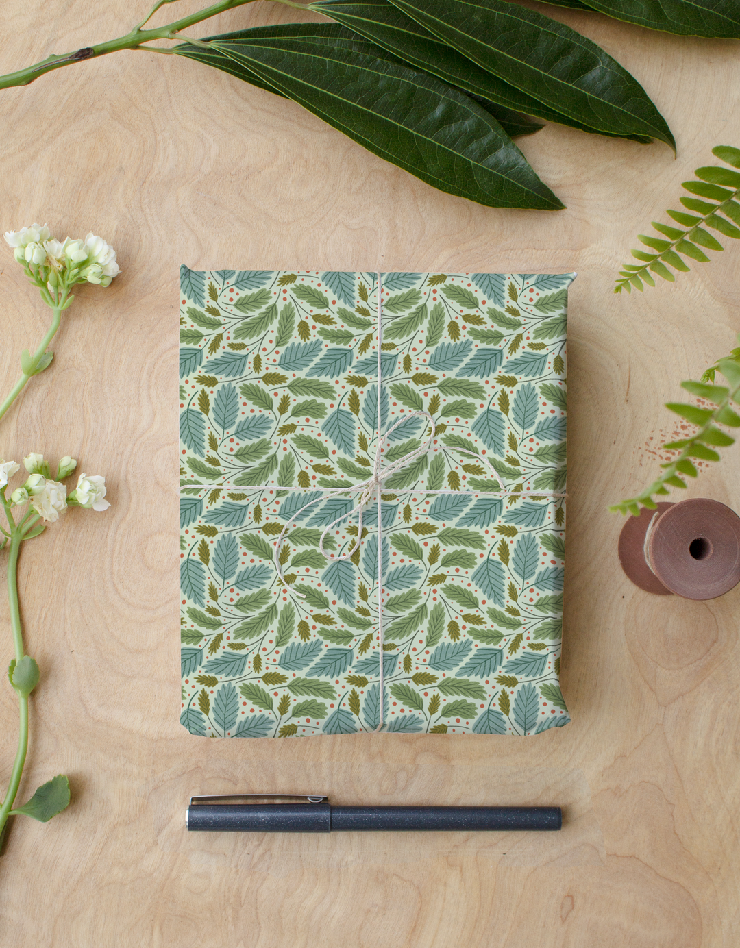 Bramble Wrapping Paper | 2 Sheets, 20" x 29"