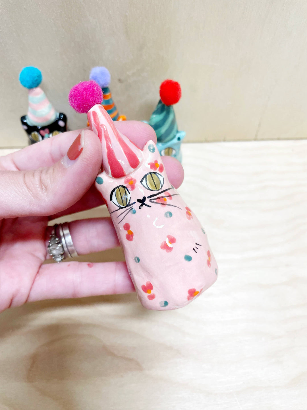 Party Minis! Mini Party Cats in Party Hats.