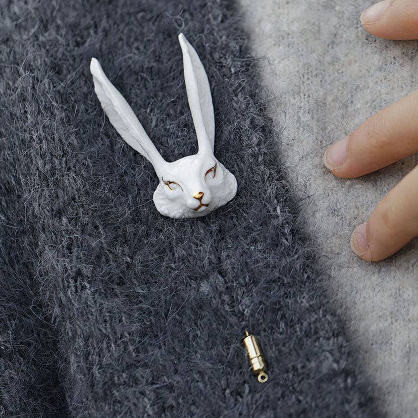 YIHE Ceramic Brooches "White Fox"