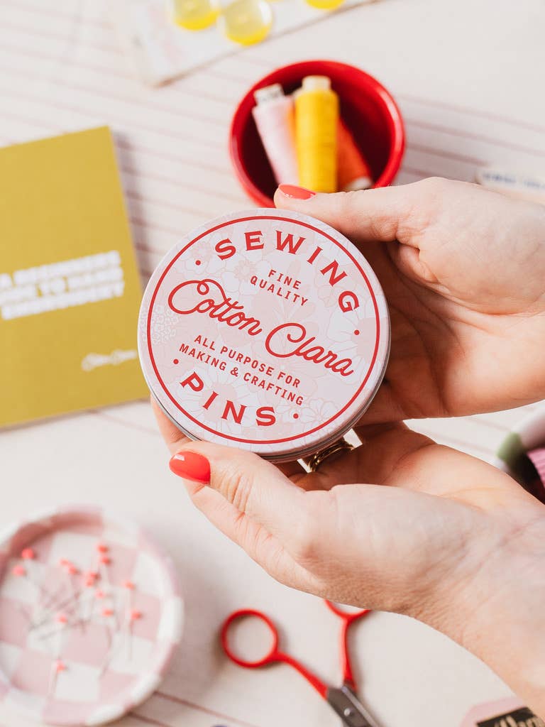 Retro Floral Sewing Pin Tin